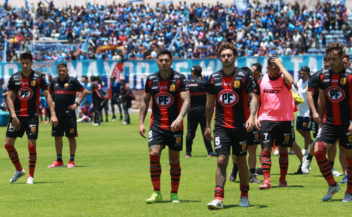 Figura de Primera B confirma que deja su equipo tras dos años: “Cierro una etapa”