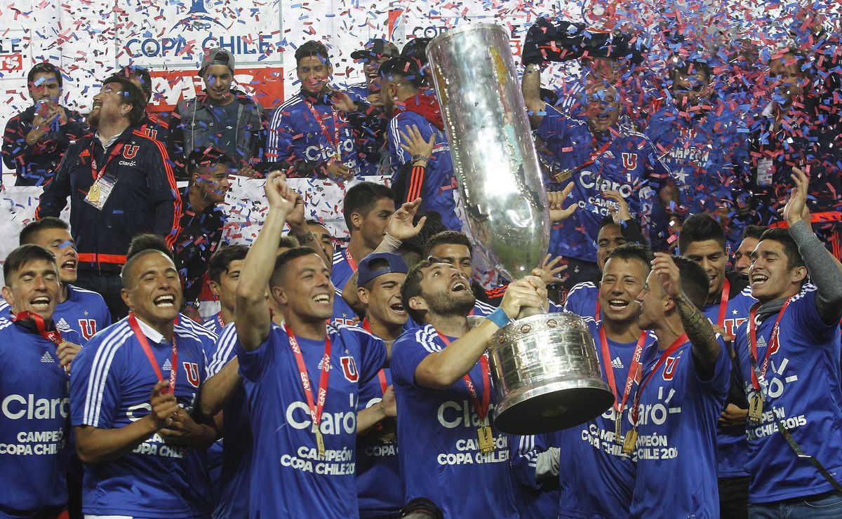 Histórico de U de Chile cuelga los botines y ya tiene fecha para su despedida: “Estoy muy emocionado”