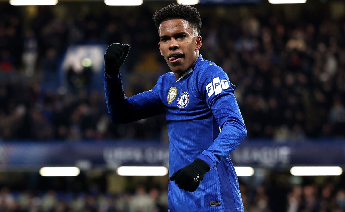 Pronósticos Chelsea vs Arsenal: ¿podrá Estêvão recortar la ventaja que llevan los Gunners?