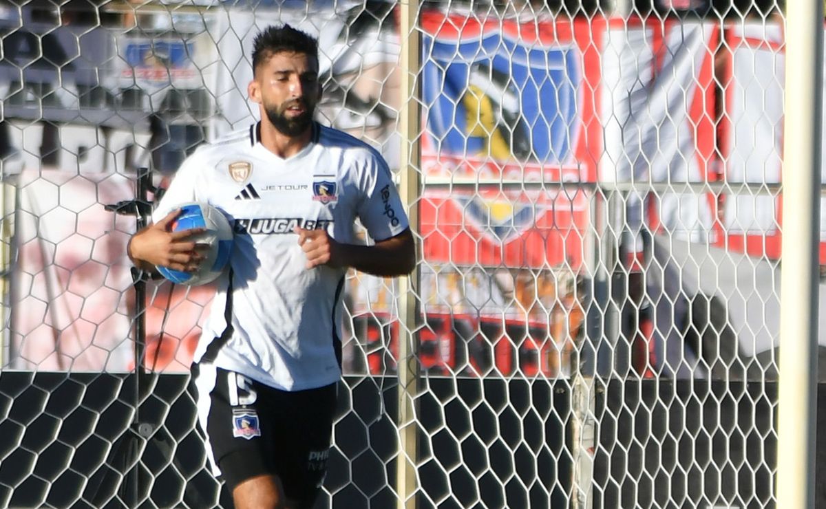 Dura autocrítica de Emiliano Amor tras costoso condoro en Colo Colo: “Una pifia mía, un pase de mier…”