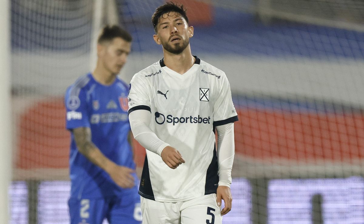 ¿Se va a un grande de Europa? Dan indicios sobre el futuro de Felipe Loyola