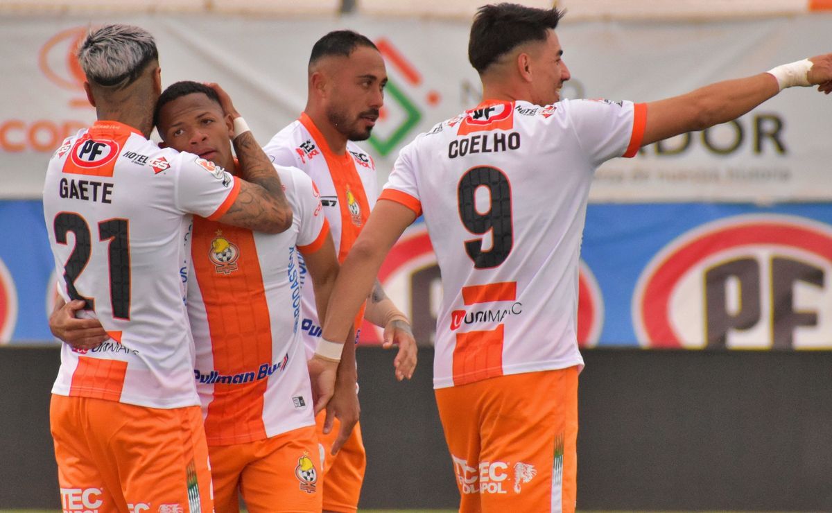 Surgió en Católica, fue figura ante Colo Colo y anuncia su futuro para 2026: “Quien sabe”