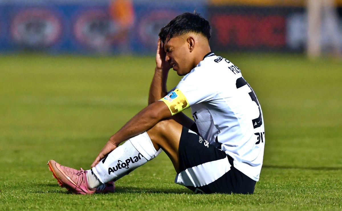 “No pueden jugar más en Colo Colo”: Juvenal Olmos elige a sus dos primeros cortados para el 2026