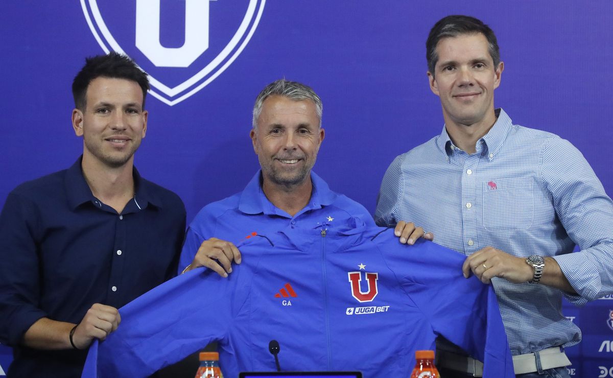 “No coincide con el club”: El potente dardo de Gustavo Álvarez contra Azul Azul