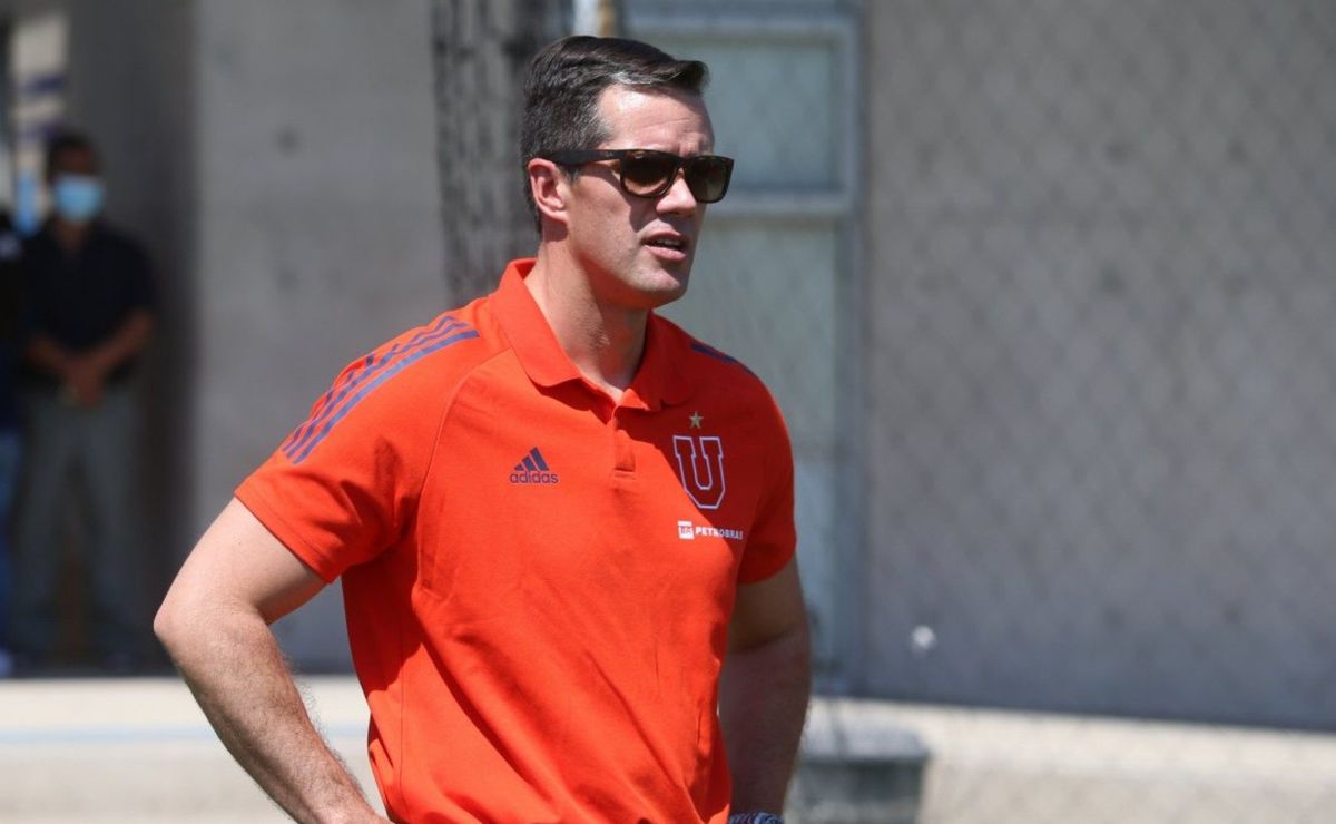 Clark sorprende al contar por qué no renuncia a U de Chile: “Yo me siento orgulloso del trabajo hecho”