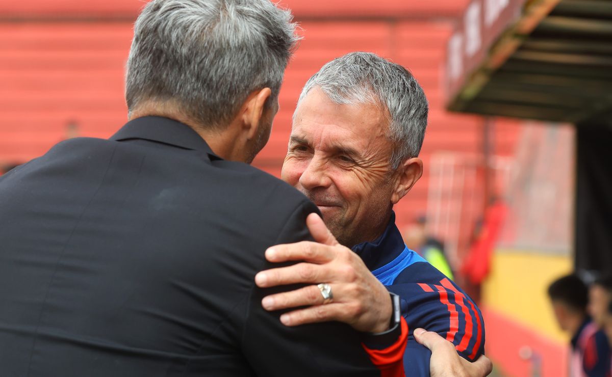 “Su representante…”: desde México vienen a buscar al principal candidato a la banca de la U