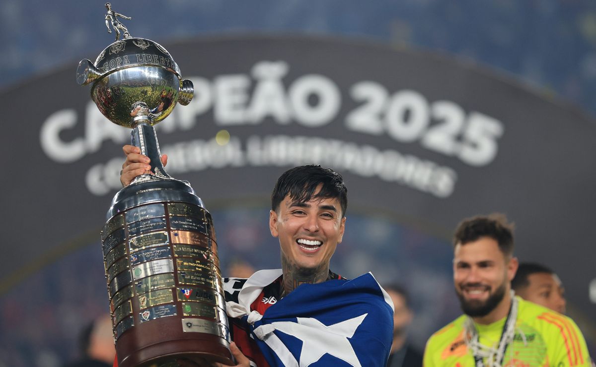 Polémica con Erick Pulgar: Revelan dura acción de Palmeiras tras su no expulsión en Libertadores