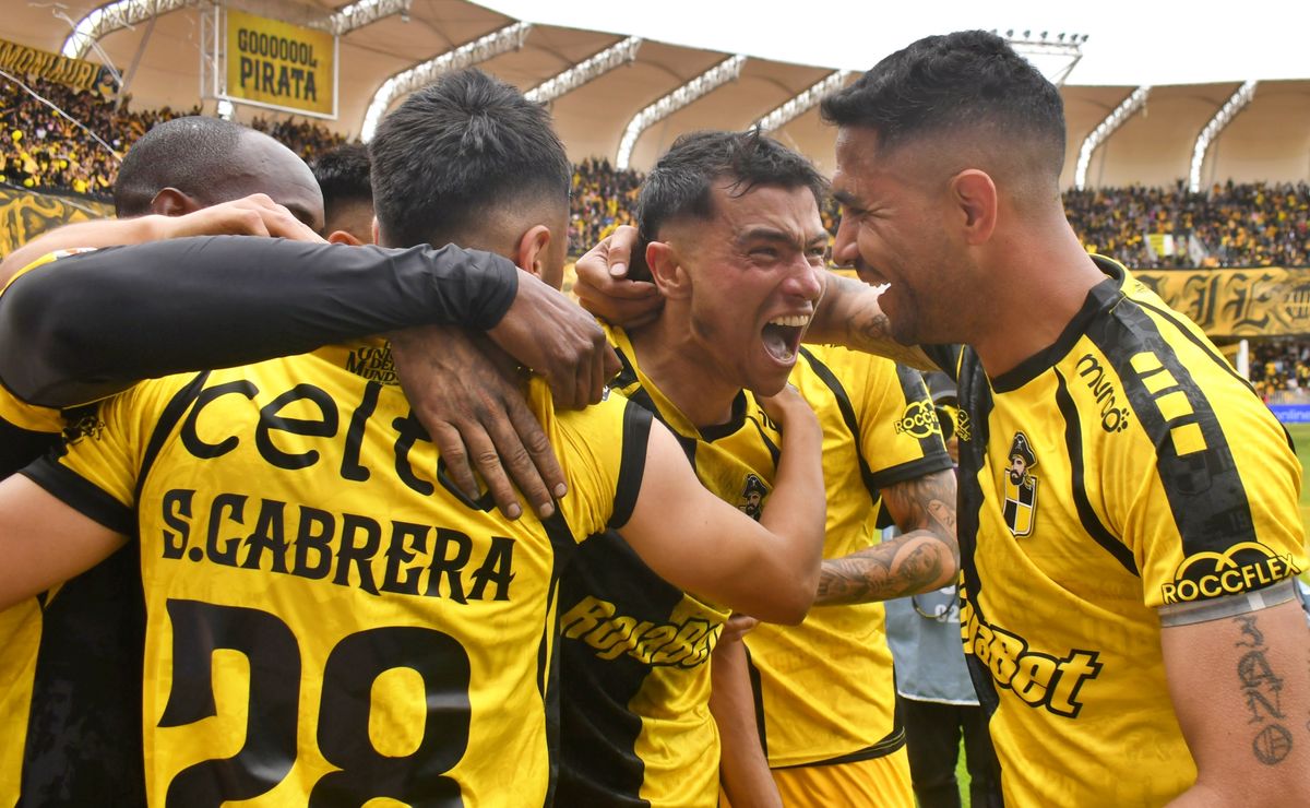 Pilar del Coquimbo campeón rompe el silencio ante el interés de Colo Colo: “Ilusiona jugar la Copa Libertadores, pero…”