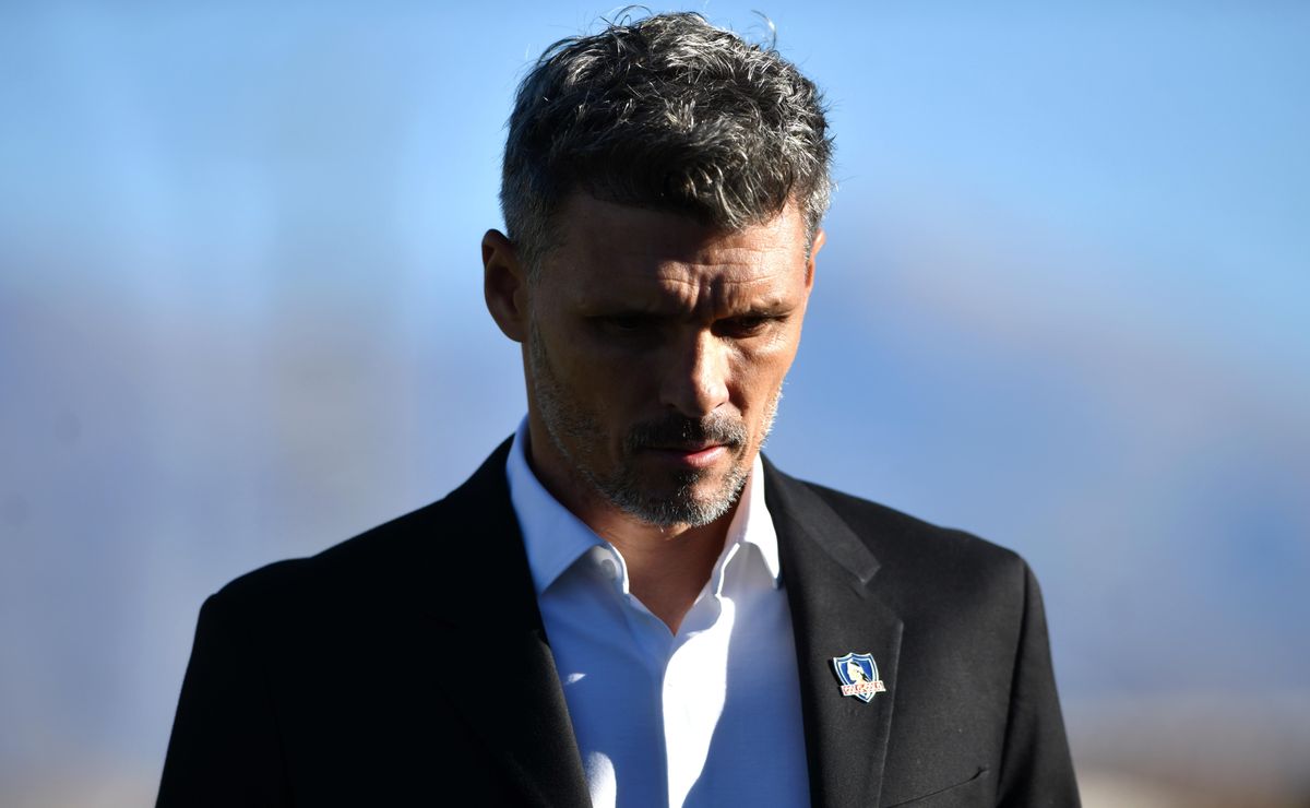 Fernando Ortiz se desentiende de su futuro en Colo Colo: “Sucederá lo que tenga que suceder”