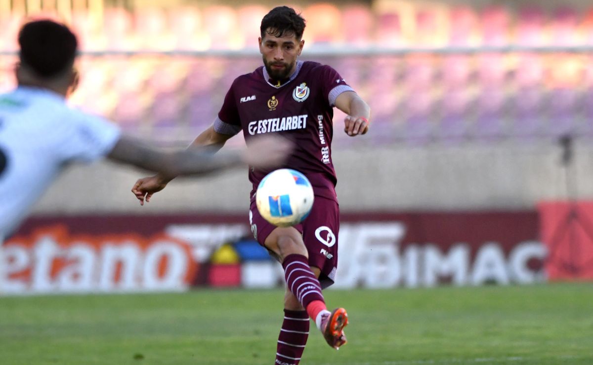 “Lo pasé mal”: pareja de Jeyson Rojas aclara polémico mensaje contra La Serena