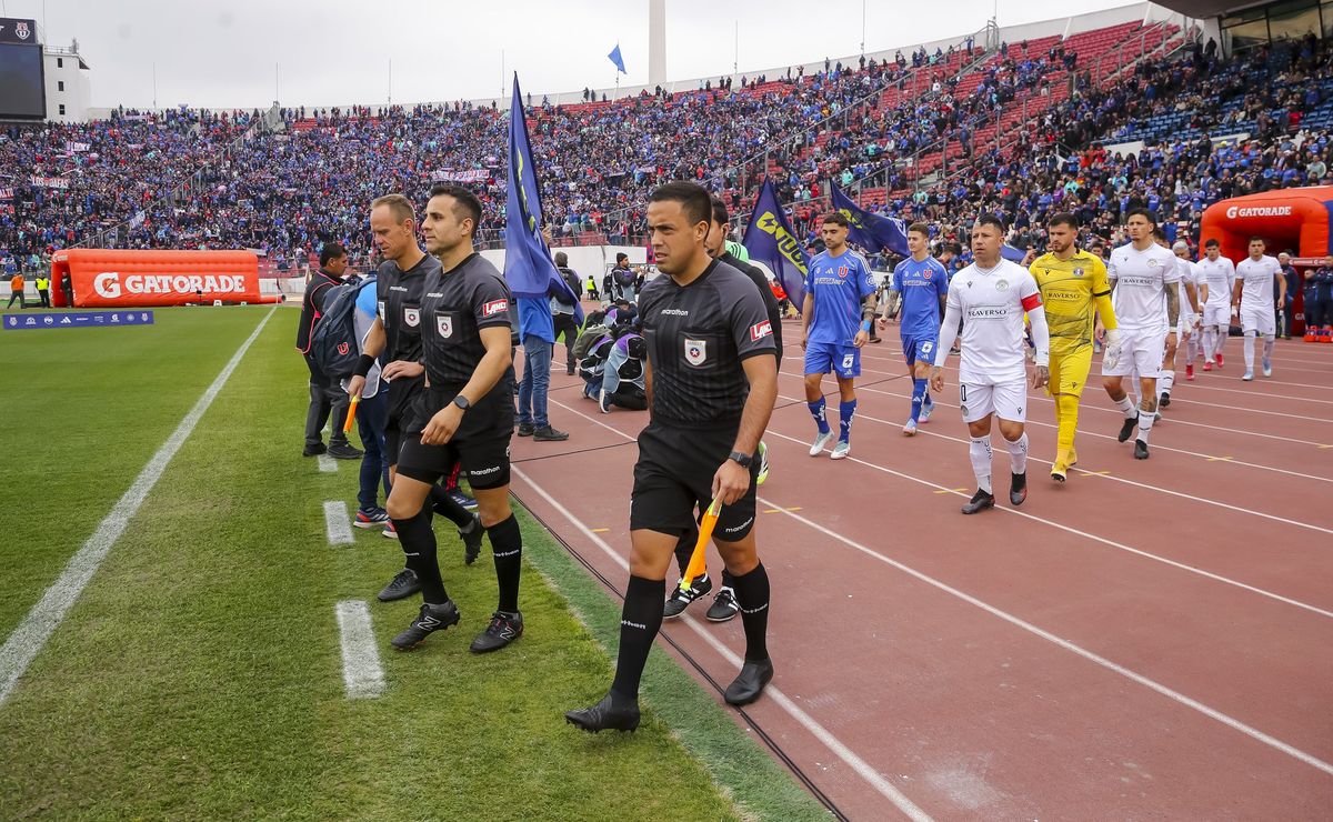 Piero Maza es el mejor árbitro de la temporada en el fútbol chileno según la Gala Crack