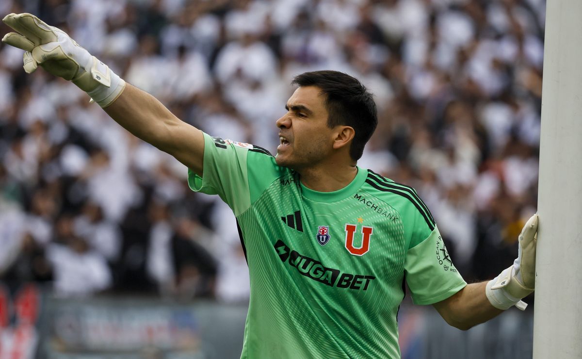 ¡Tríada! Los arqueros que empiezan a tomar fuerza como reemplazo de Cristopher Toselli en la U de Chile