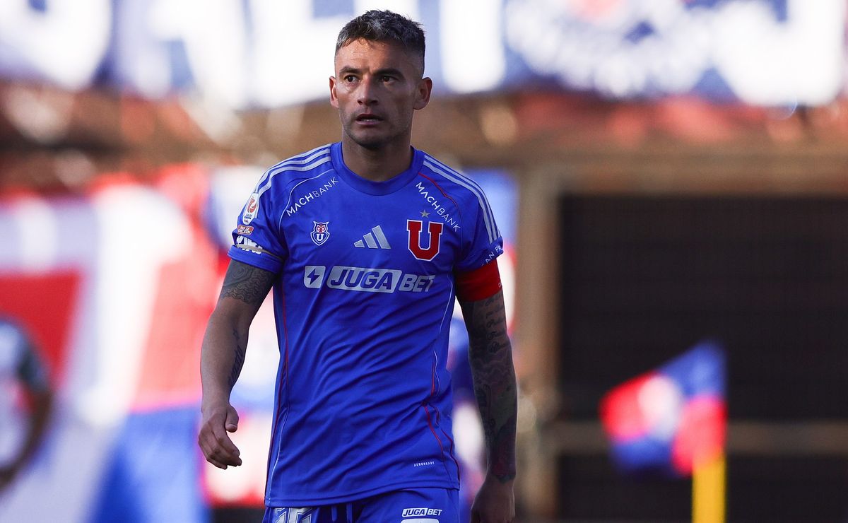 Charles Aránguiz rompe el silencio tras su polémica con una tremenda sorpresa para U de Chile