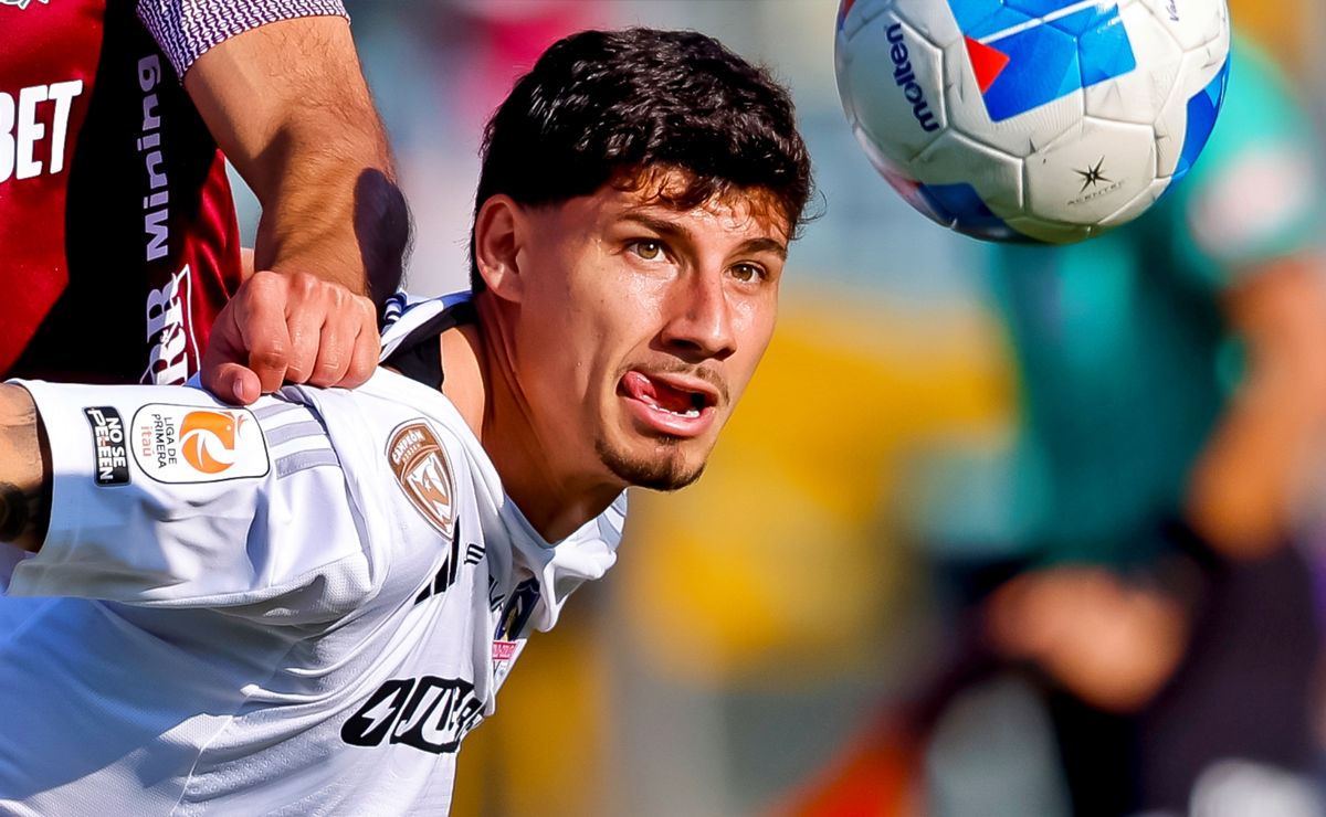 Colo Colo propone curioso trato con Alexander Oroz en este mercado: “Que vaya a otro club, pero con…”