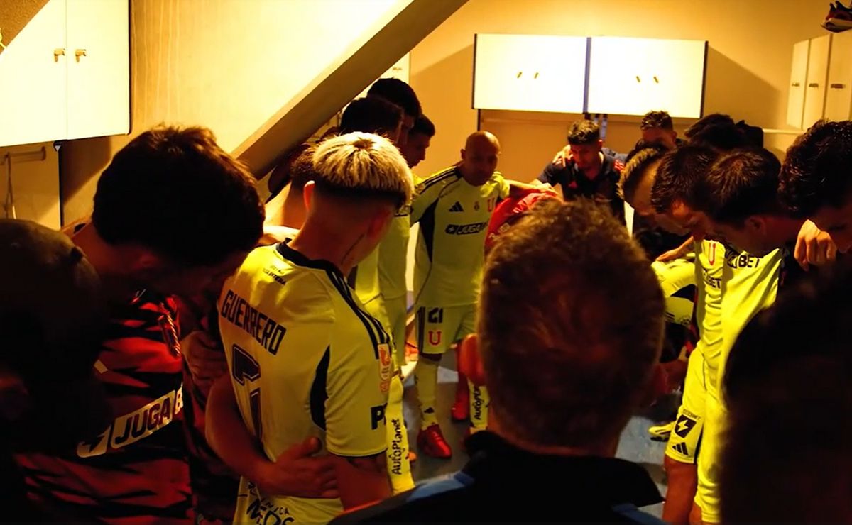 La emotiva última arenga de Marcelo Díaz en U de Chile 2025 con la salida de Gustavo Álvarez en el aire