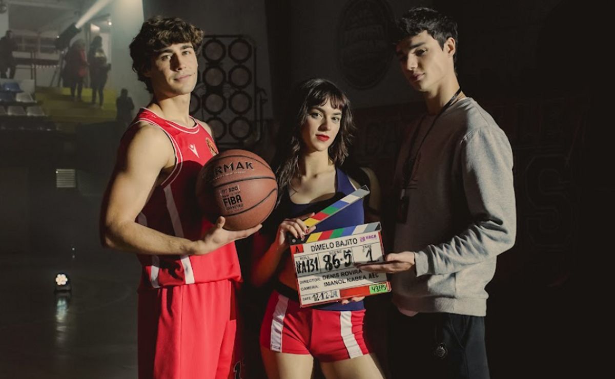 Basquetbol, un complejo pasado y mucho romance: Dímelo Bajito llega a Prime Video