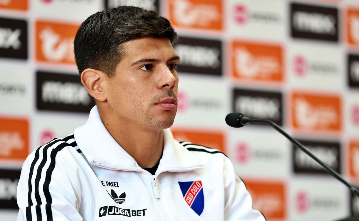 Quiere ganarse un puesto: La osada apuesta de Esteban Pavez en Colo Colo ante continuidad de Ortiz