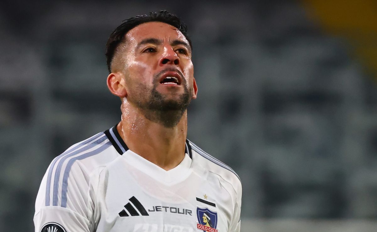 El enojo de Mauricio Isla al salir de Colo Colo: estaba dispuesto a bajarse el sueldo