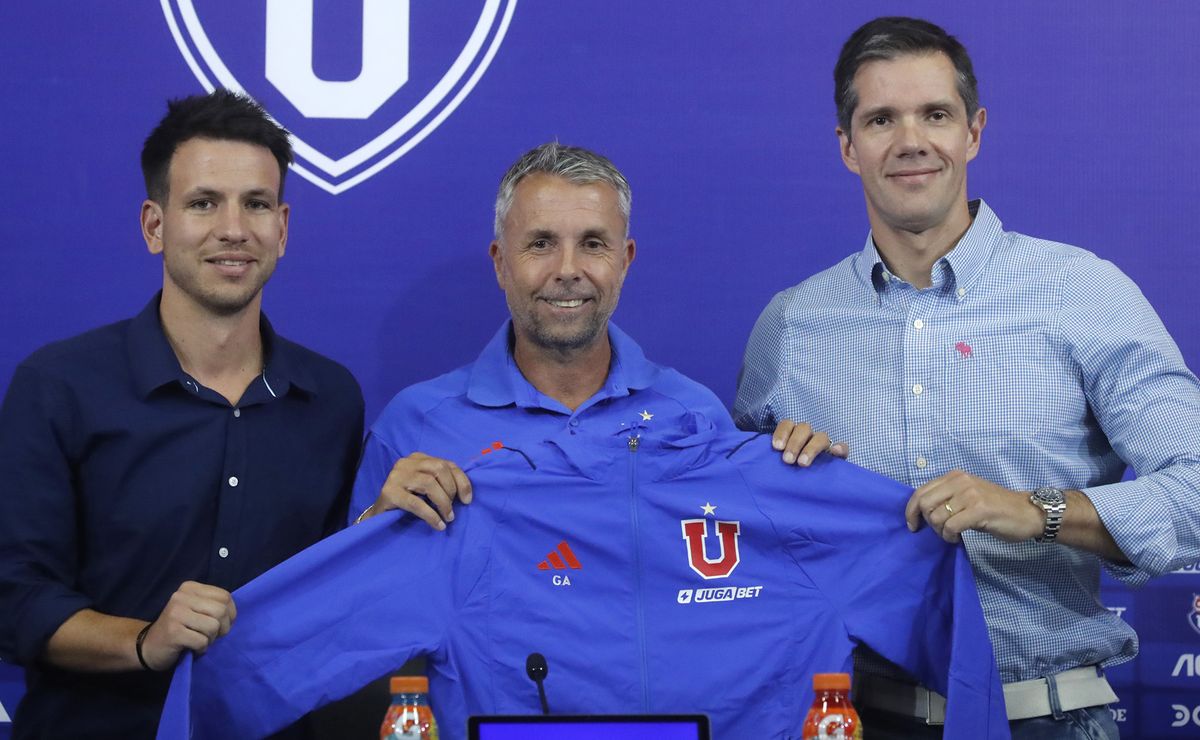 Polémica entre Álvarez y U de Chile es más profunda: relevan oscura estrategia del actual y ex DT azul