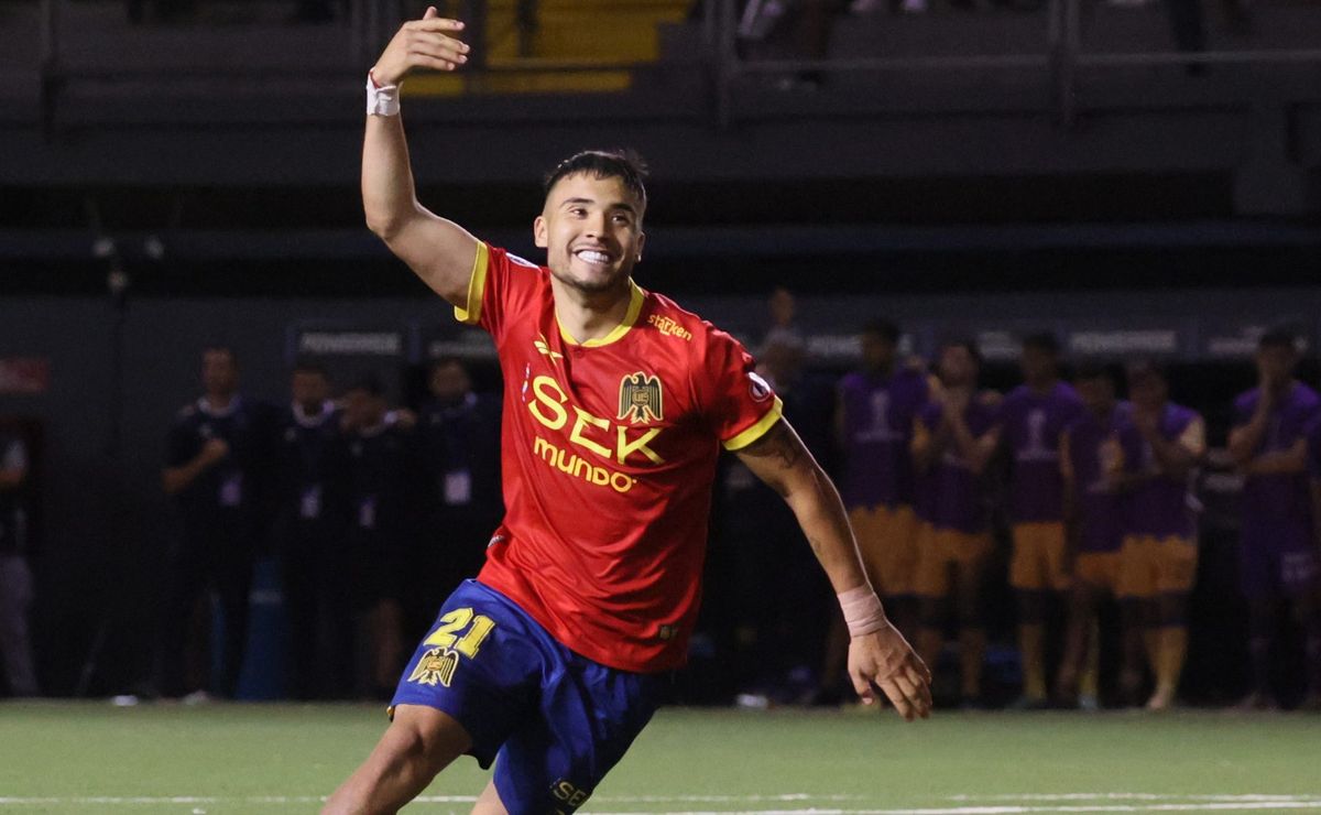 Padre de Nico Díaz habla de interés de Colo Colo por su hijo: “Cuando preguntan cuánto gana se les cae el pelo…”