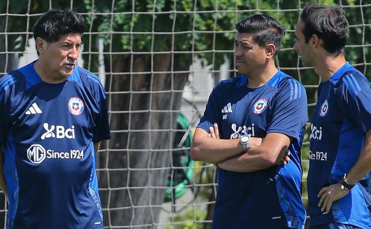 “A trabajar definición”: Nico Córdova suma a histórico goleador al cuerpo técnico de la Roja