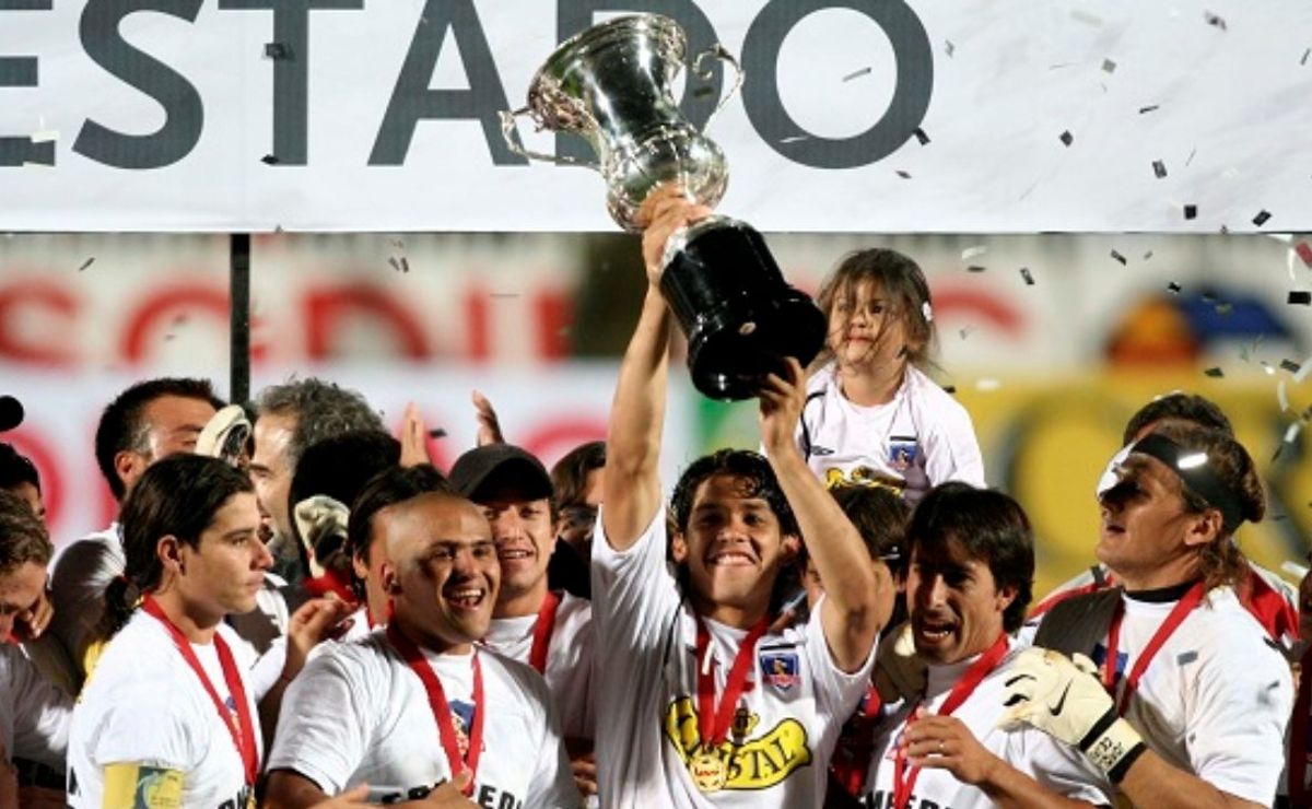 Nació en el Colo Colo de Borghi, jugó en más de 10 equipos y tiene nuevo club en el fútbol chileno