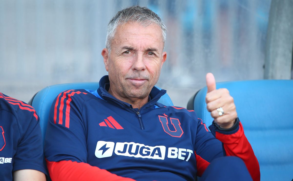 Aseguran que Gustavo Álvarez se va hoy de la U de Chile: “Pasó algo grave y no ahora, hace un rato”