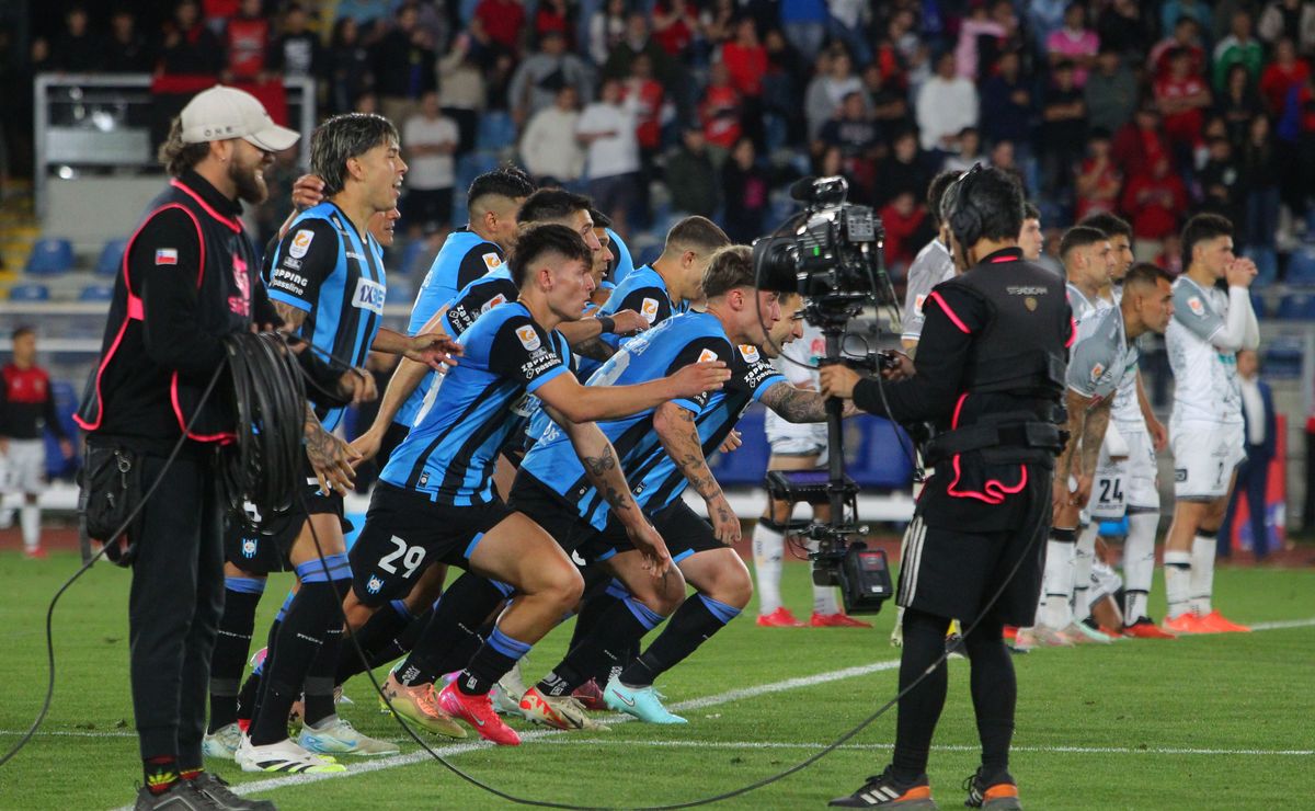 Huachipato se interesa en inédito jugador extranjero de cara a la Copa Libertadores