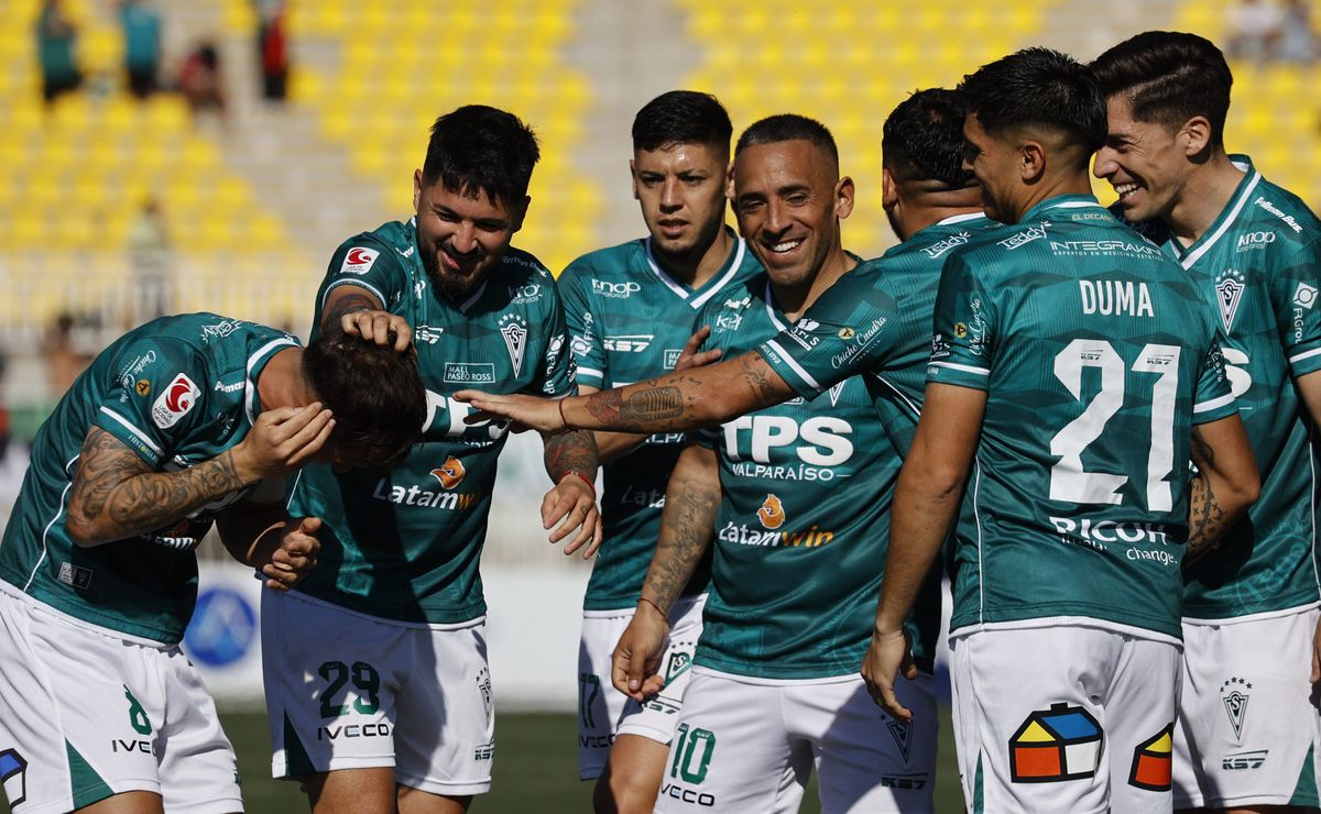 Rival de Santiago Wanderers puso sus ojos en uno de sus históricos: “Para reforzar el mediocampo”