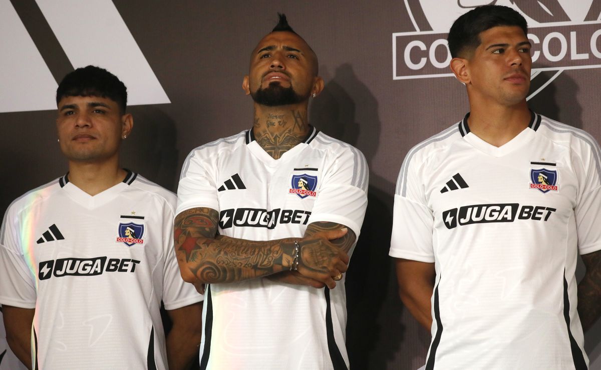 Apuntan a la salida de Claudio Aquino de Colo Colo para 2026: “Él no está cómodo…”