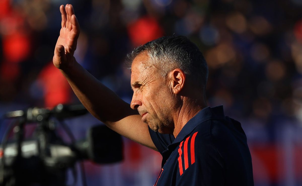 U de Chile se aburre con Gustavo Álvarez: hay una última propuesta y fecha para cerrar todo