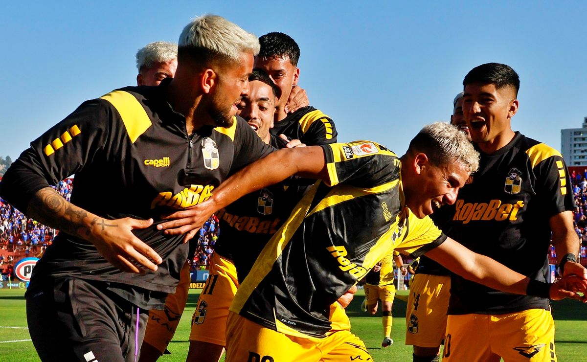 Sorpresa total: El campeón Coquimbo va por el goleador de U de Chile en este mercado de fichajes