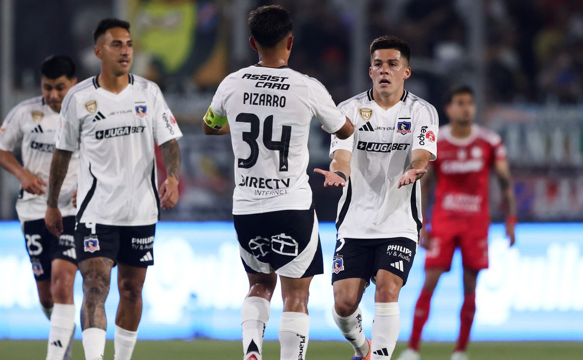 Aníbal Mosa sorprende y avisa sobre los fichajes de Colo Colo: “Ya están definidos…”