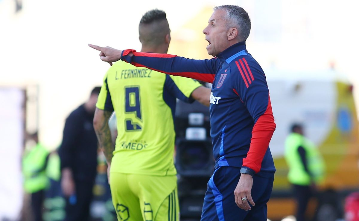 U de Chile se acerca otra vez a Francisco Meneghini: “Horas decisivas”