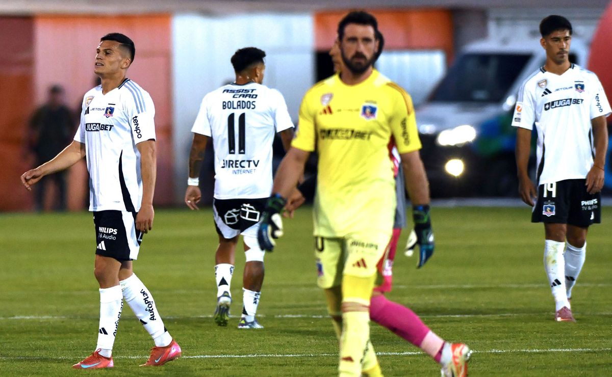 Borghi sale al cruce de Colo Colo y Blanco y Negro por estrategia en mercado de refuerzos