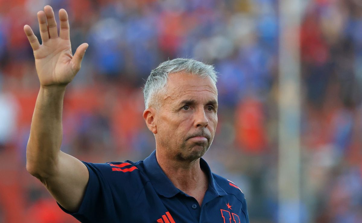 “Ese día se anunciará al nuevo DT”: filtran fecha para oficializar al sucesor de Gustavo Álvarez en U de Chile