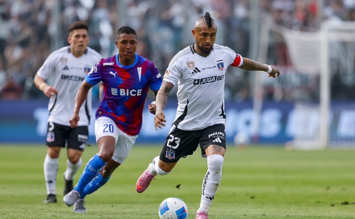 “15 años juntos”: fichaje que se pelean Colo Colo y U Católica dice adiós a su gran amor y sacude el mercado