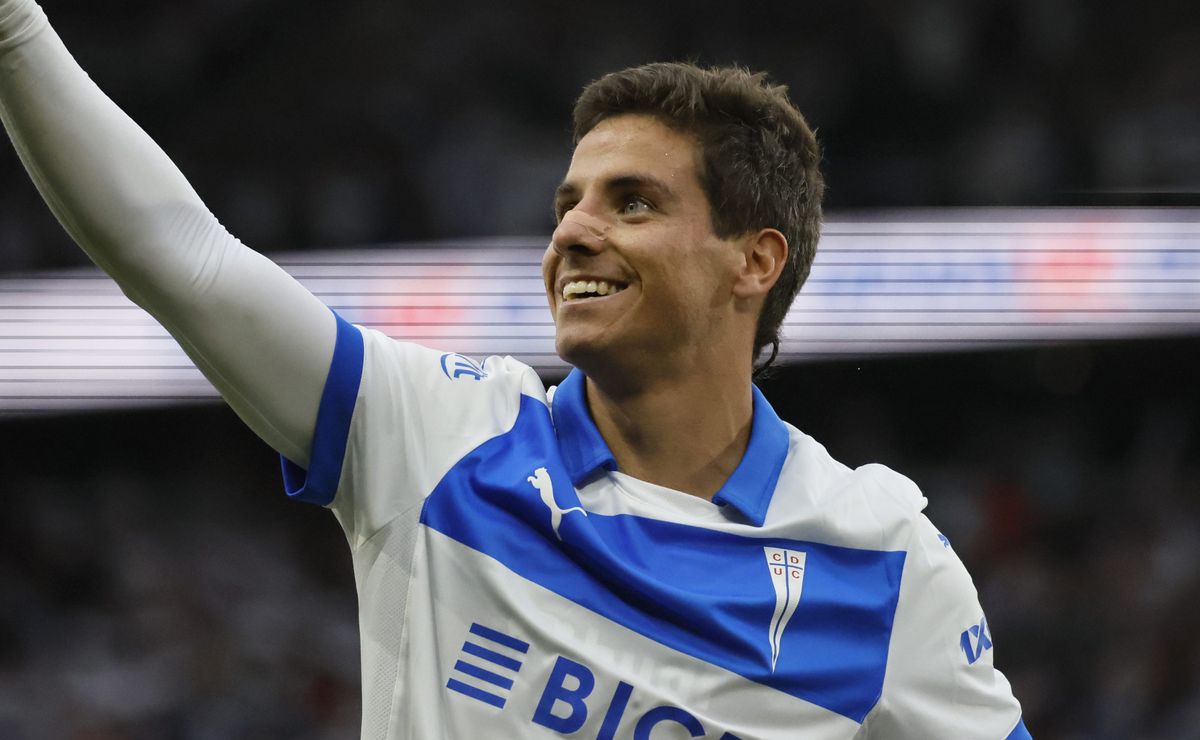 Tras interés de otros clubes: Clemente Montes define su futuro en Universidad Católica