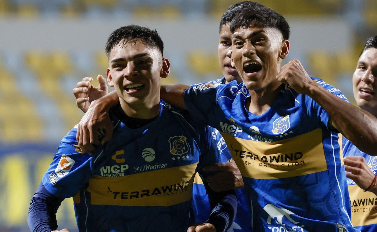 ¿Qué pasará con Joan Cruz? Revelan el sorpresivo destino del ex Colo Colo tras dejar Everton