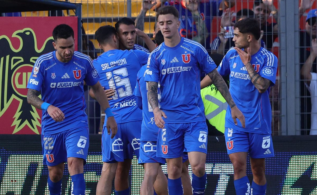 Sin renovar y alejándose de otro club: el complejo escenario de un refuerzo de la U para el 2026