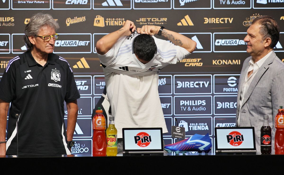 “Está al caer”: Alertan que Colo Colo tiene su segundo fichaje muy cerca de firmarse