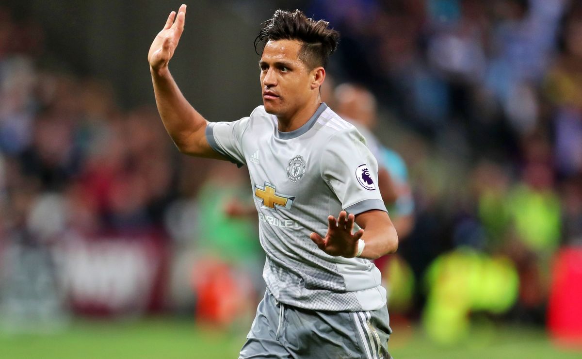 En Inglaterra ponen a Alexis en Top 3 de los peores refuerzos del Manchester United