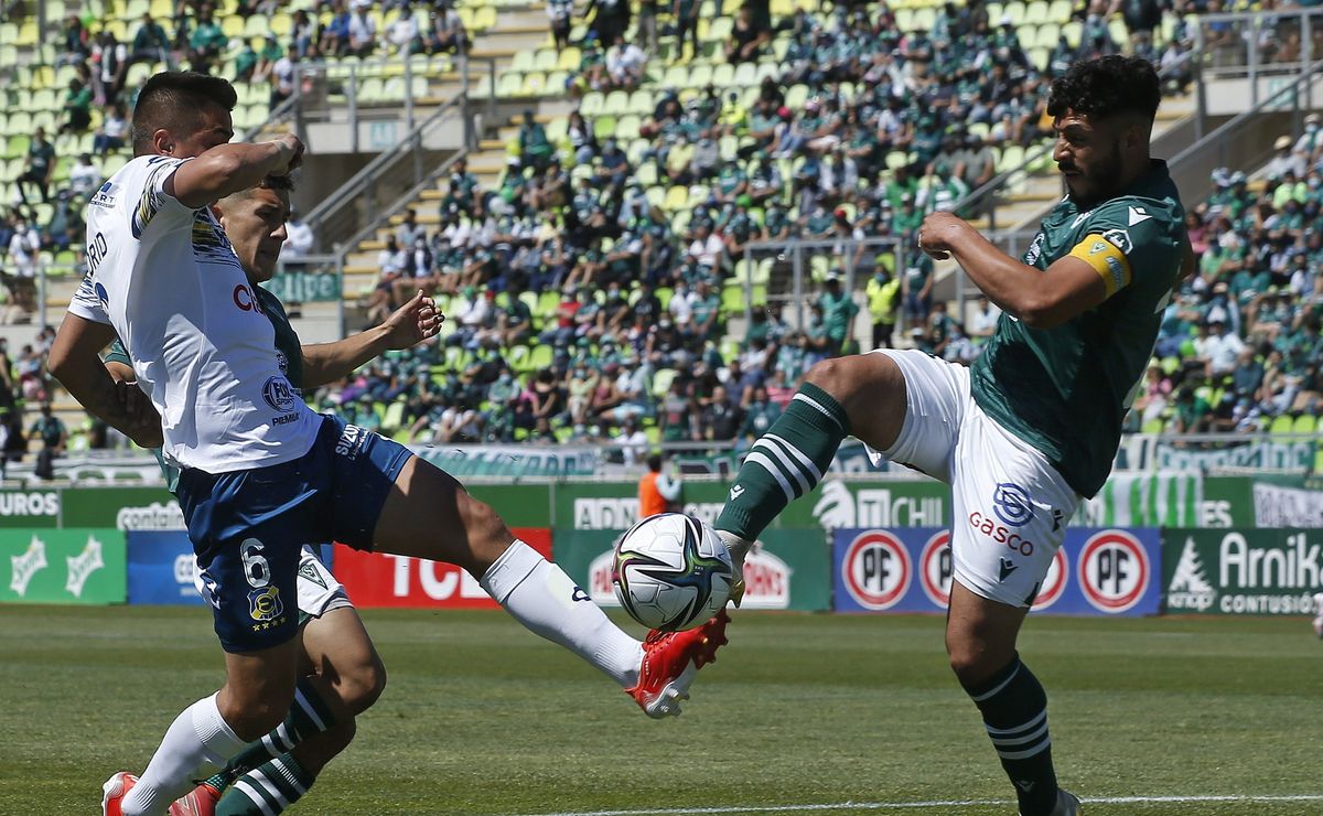 Que aprenda Juan Martín Lucero: goleador le da portazo a Wanderers por su pasado en Everton