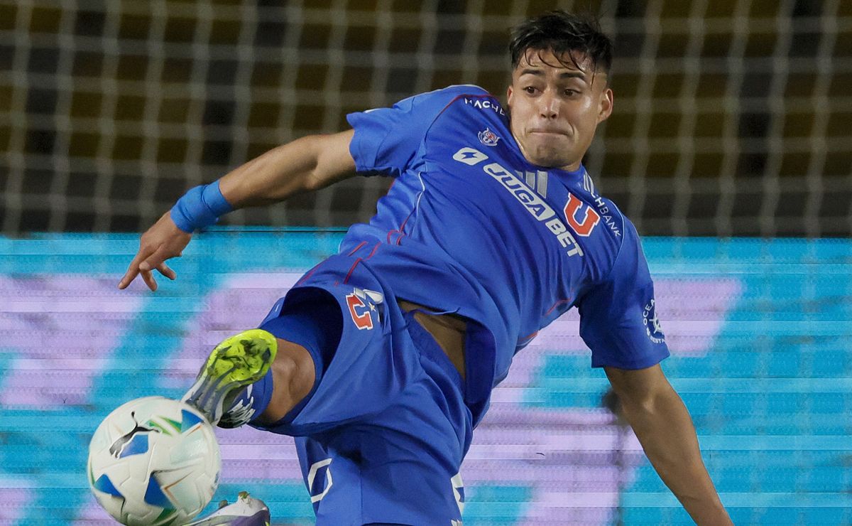 Veloz exlateral derecho de U de Chile elogia a Fabián Hormazábal y le saca el techo para 2026