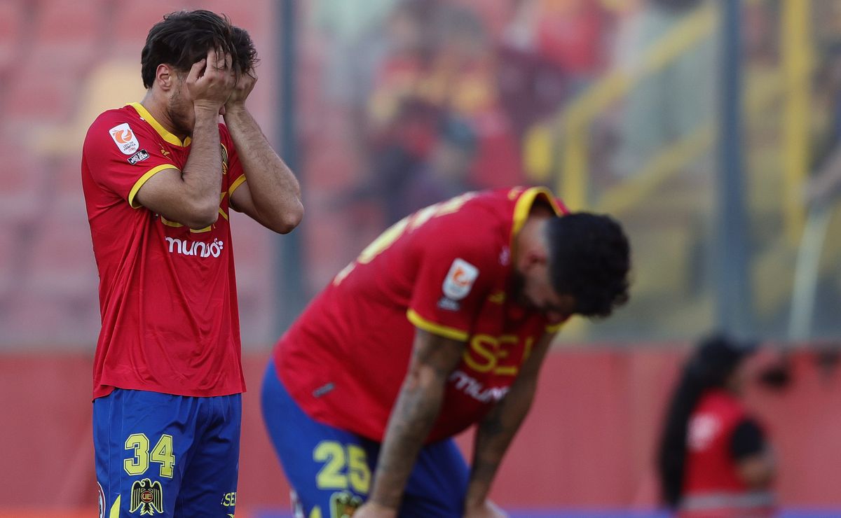 “Año pesado, no me guardé nada”: campeón con Colo Colo le dice adiós a Unión Española en medio del caos