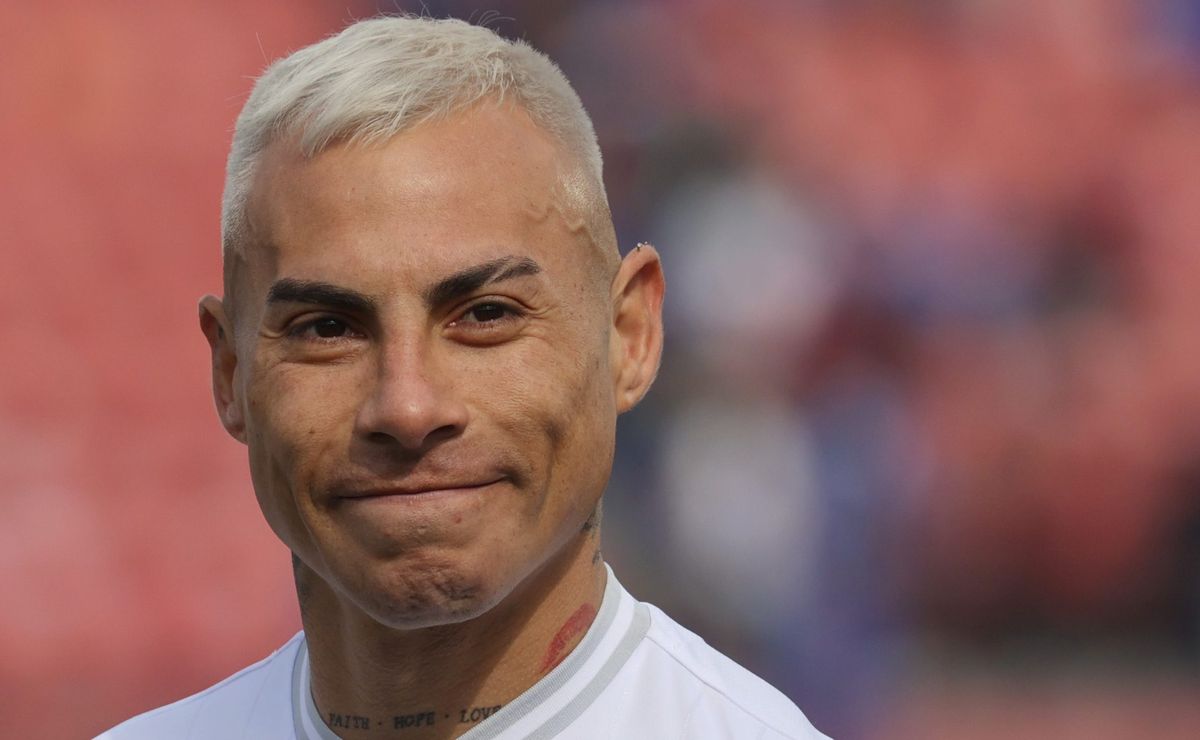 Eduardo Vargas cambiará de dorsal en su regreso como refuerzo a U de Chile