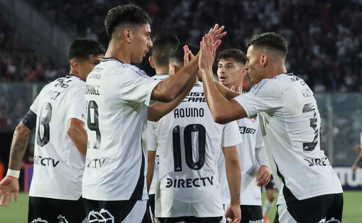 Claudio Aquino a la cabeza: los cambios de números de Colo Colo para la temporada 2026