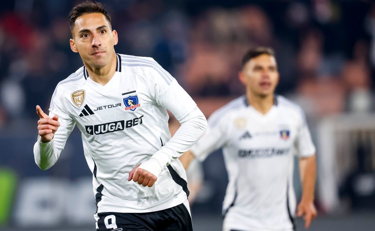 Javier Correa buscará “borrar del mapa” a Juan Martín Lucero en Colo Colo