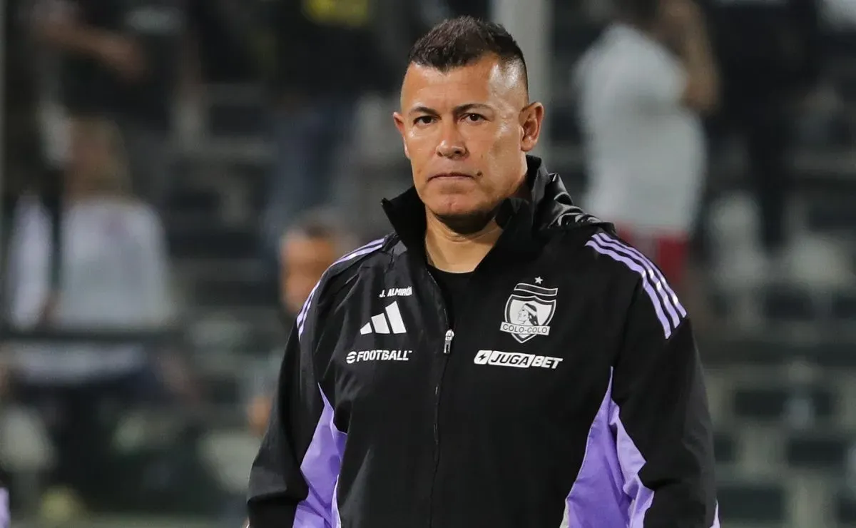¡Crisis en Colo Colo! Almirón Suspendido: ¿Quién Toma las Riendas Contra Deportes Iquique?