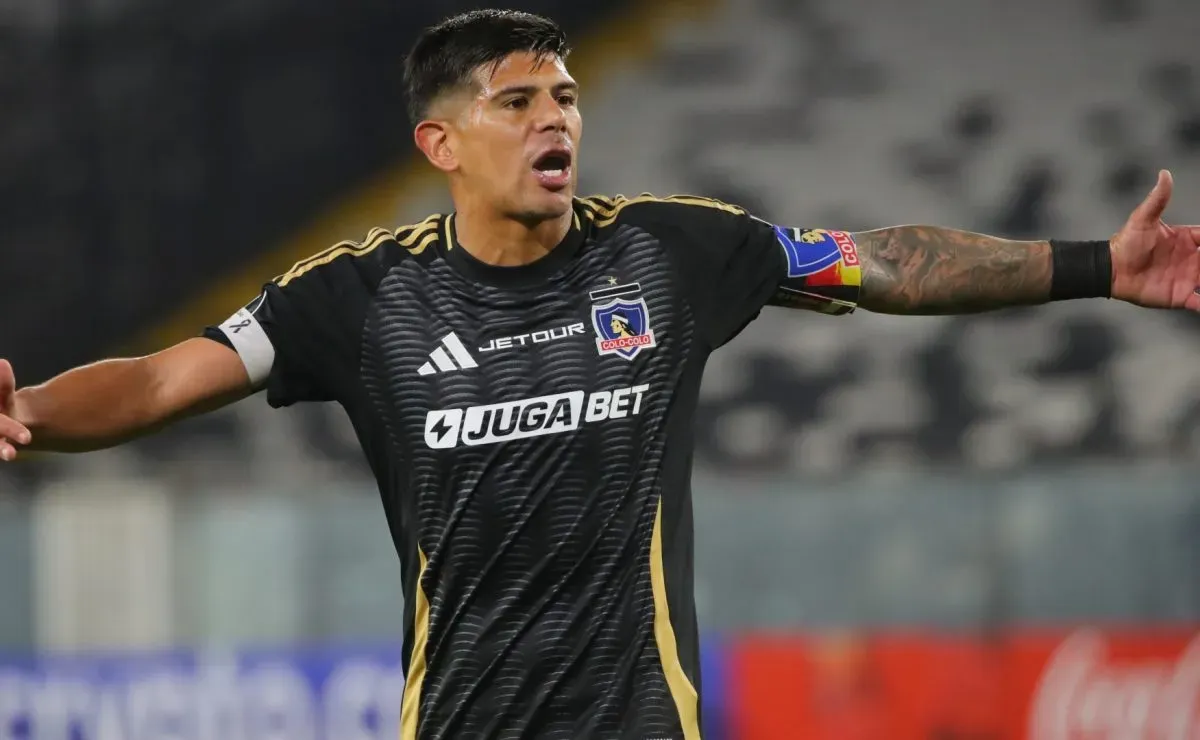 Esteban Pavez y su futuro en Colo Colo tras ser relegado a la banca -